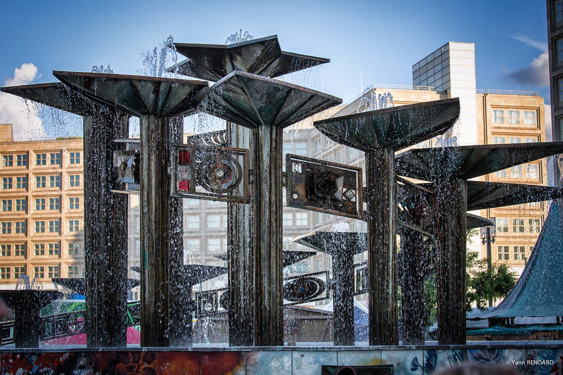 Fontaine de l’Amitié entre les peuples - Völkerfreundschaft (Berlin)